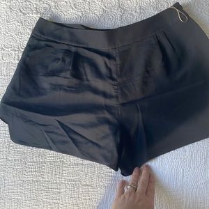 Dressy Chloe Dark blue shorts( like black)